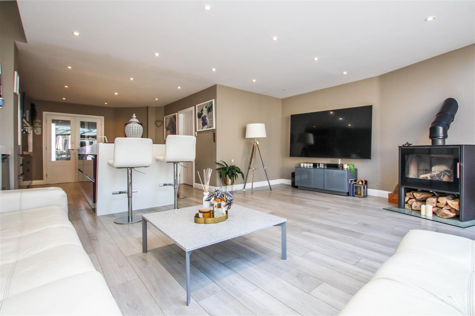 Hunter Avenue, Shenfield, Brentwood Keith Ashton